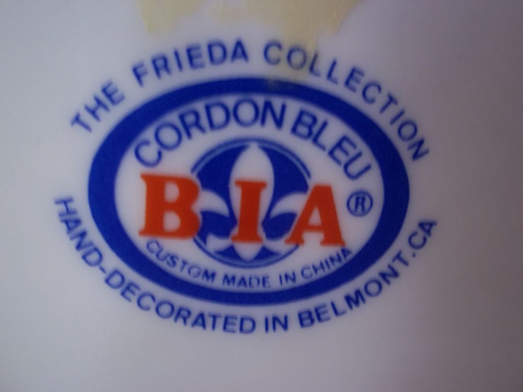 Cordon Bleu Frieda Collection Porcelain Pitcher Cordon Bleu Frieda Collection Porcelain Pitcher