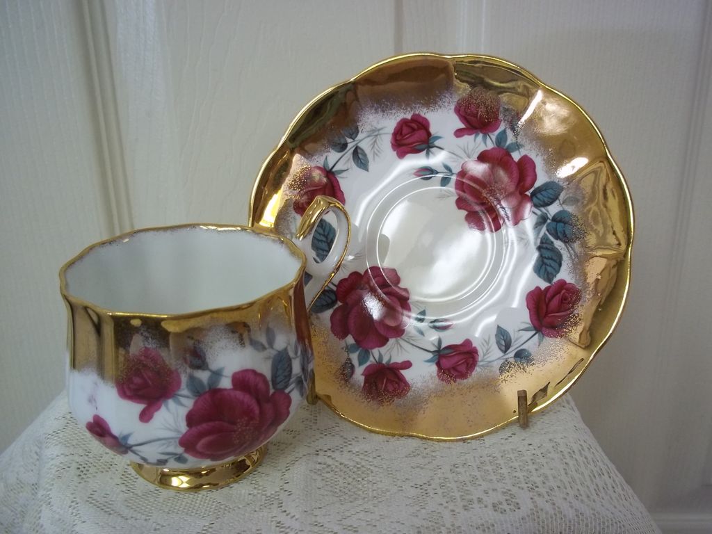 Elizabethan Fine Bone China Cup and Saucer by Taylor And Kent, England Elizabethan Fine Bone China Cup and Saucer by Taylor And Kent, England