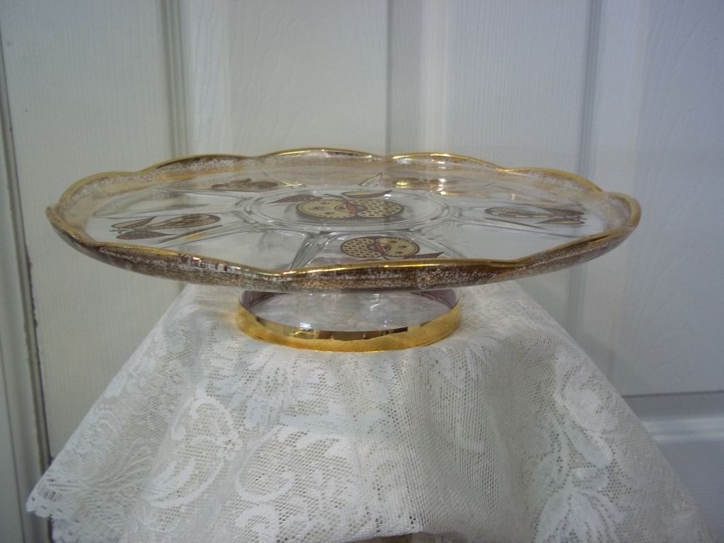 Vintage Glass Cake Dish on Pedestal Vintage Glass Cake Dish on Pedestal