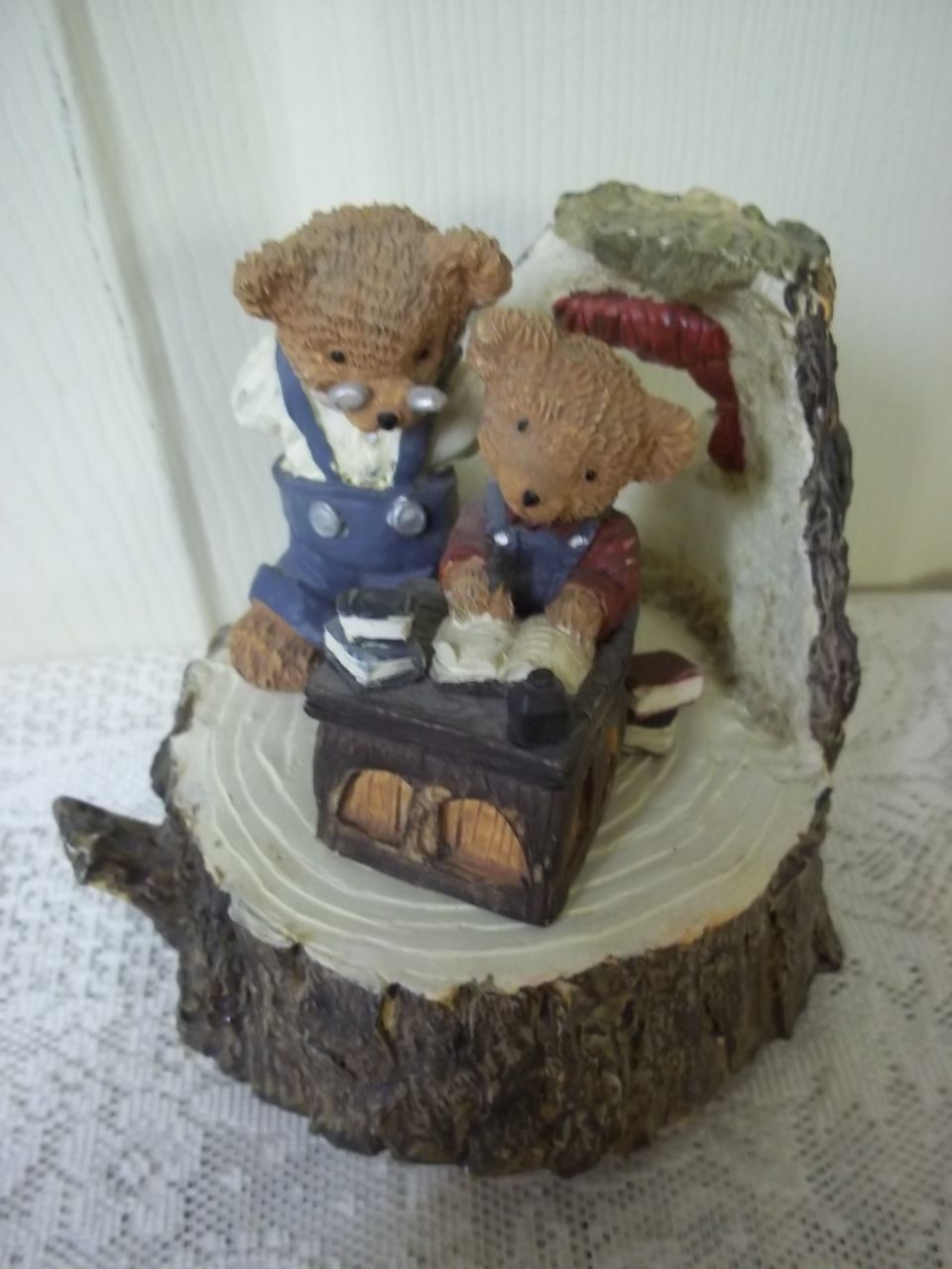Father and Son Bear Music Box: In the Eyes of Love Father and Son Bear Music Box: In the Eyes of Love