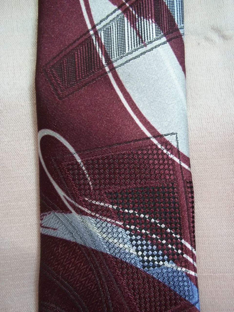 Vintage Art Deco Style Tie by Bugle Boy Vintage Art Deco Style Tie by Bugle Boy