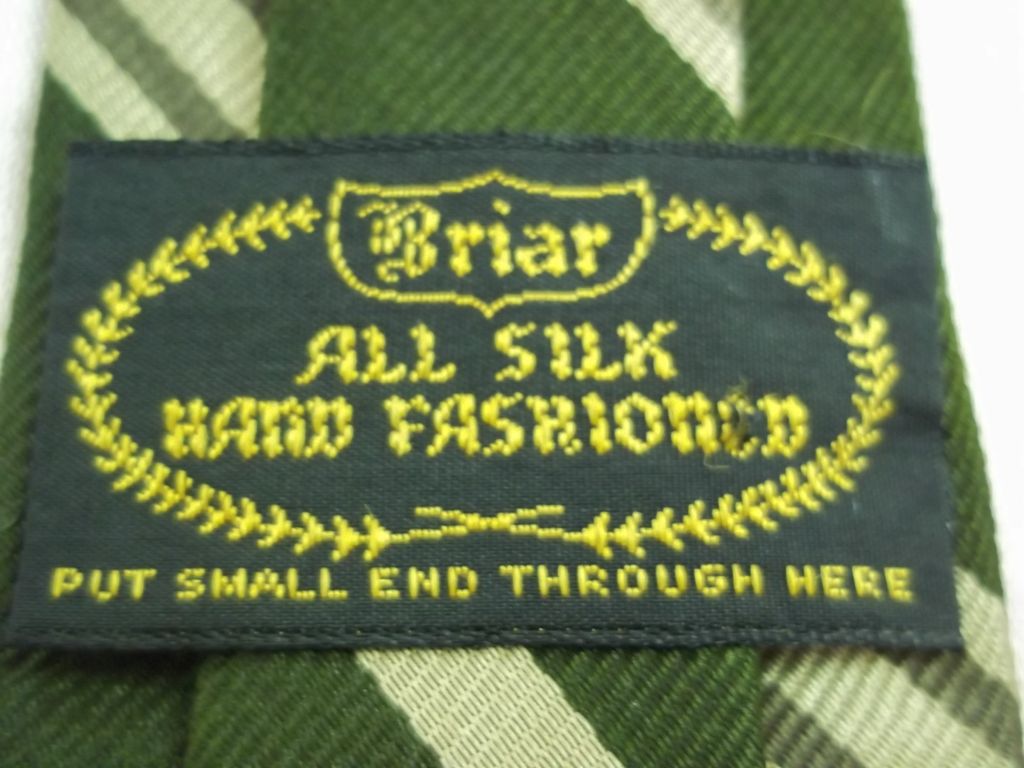 Vintage All Silk Skinny Tie by Briar Vintage All Silk Skinny Tie by Briar