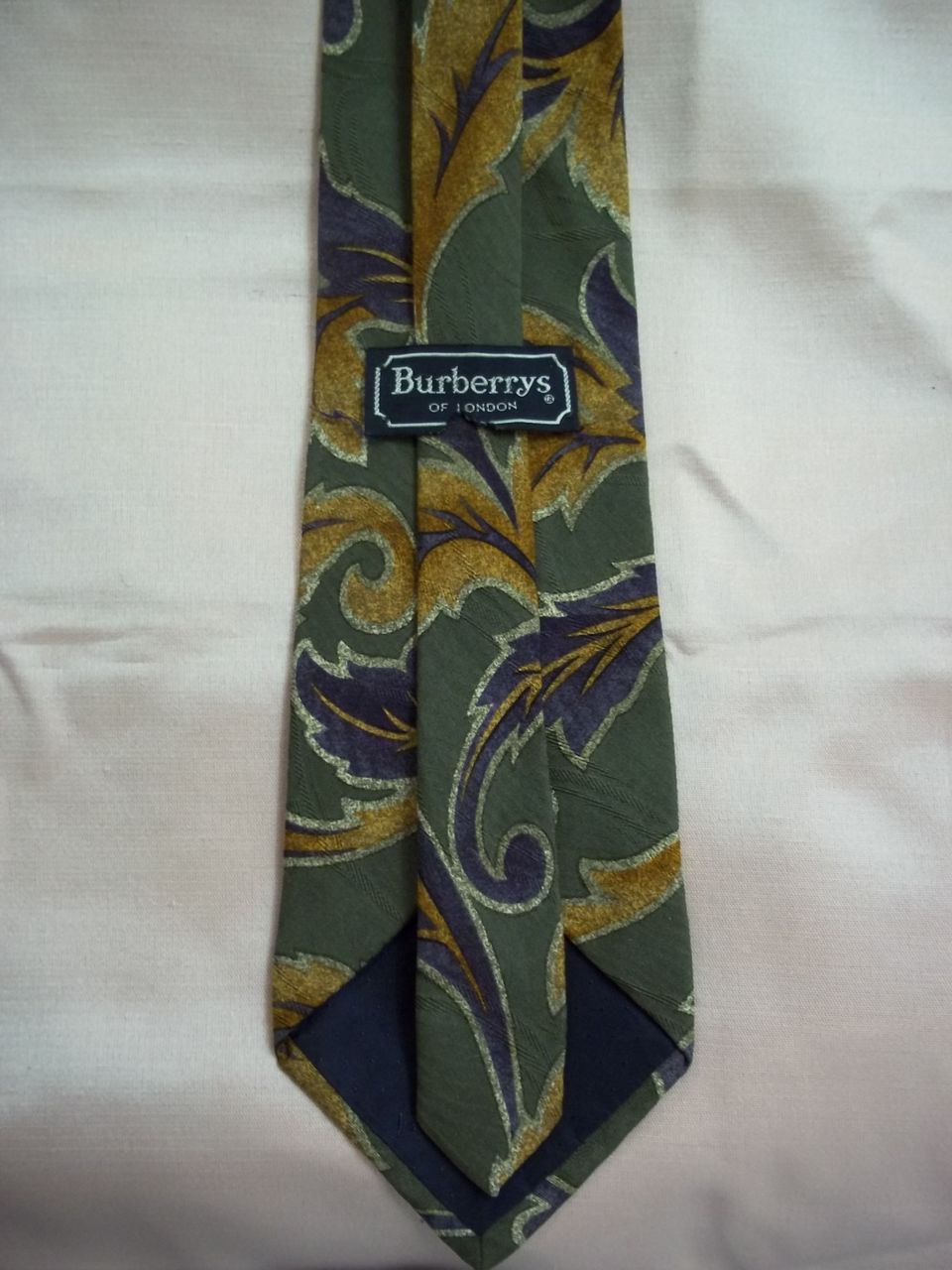 Burberry's of London Pure Silk Vintage Tie Burberry's of London Pure Silk Vintage Tie