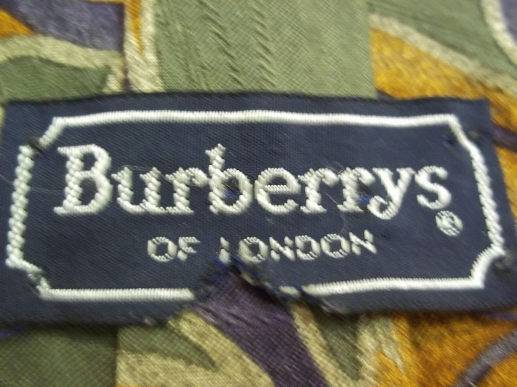 Burberry's of London Pure Silk Vintage Tie Burberry's of London Pure Silk Vintage Tie