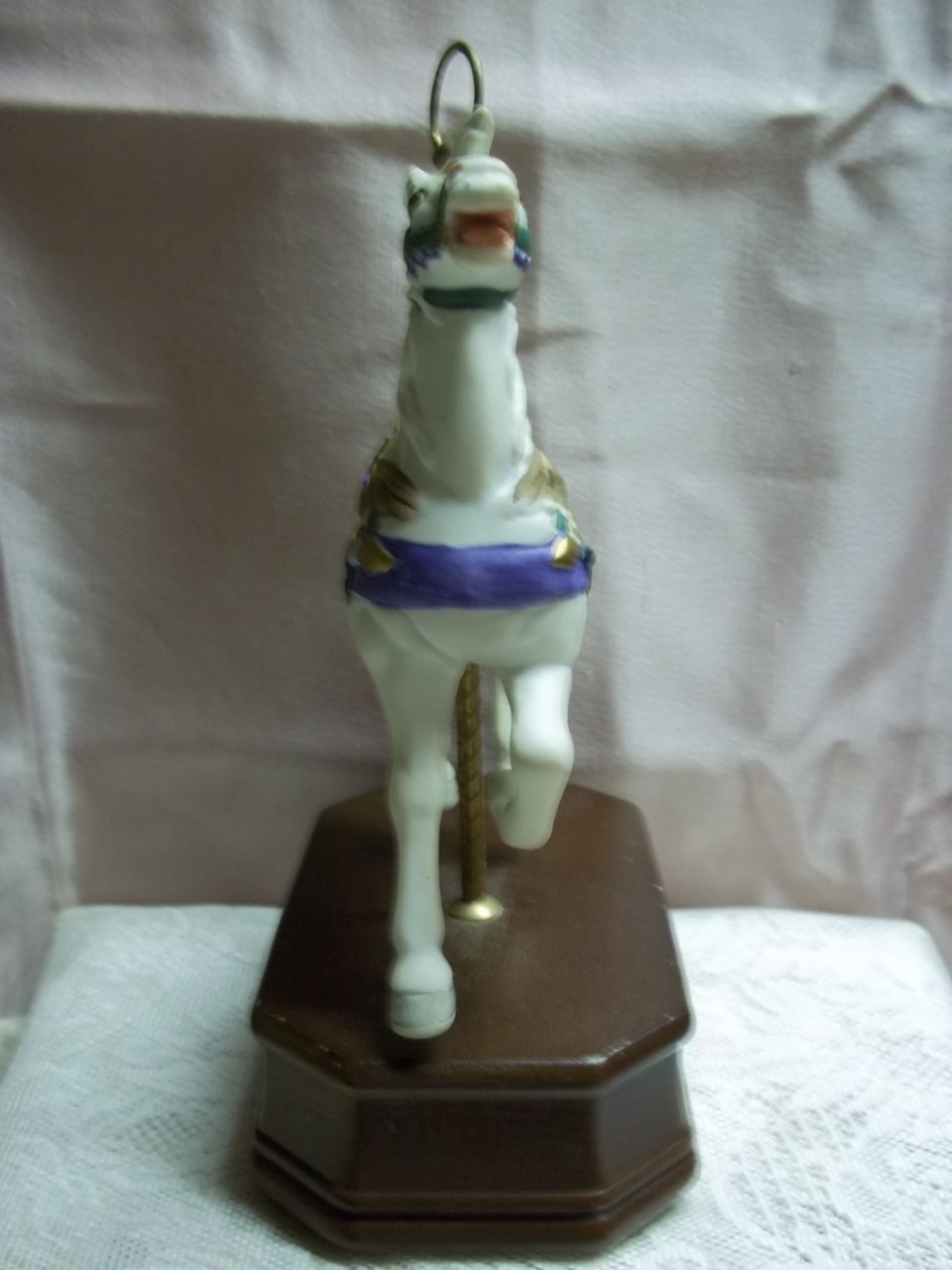 Patriotic Carousel Horse Music Box: The Carousel Waltz Patriotic Carousel Horse Music Box: The Carousel Waltz
