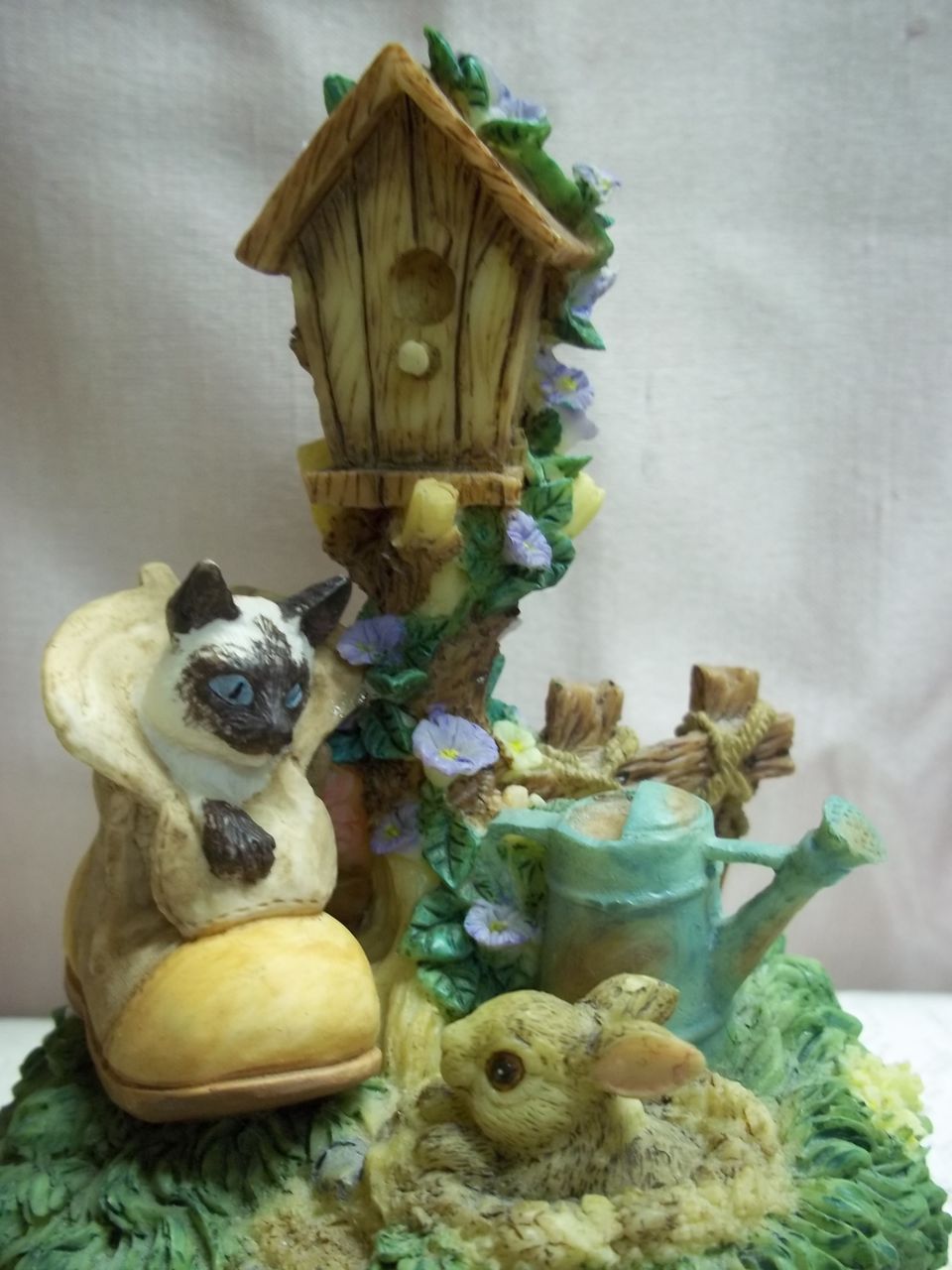 Kitten and Bunny at Play Music Box: Playmates Kitten and Bunny at Play Music Box: Playmates