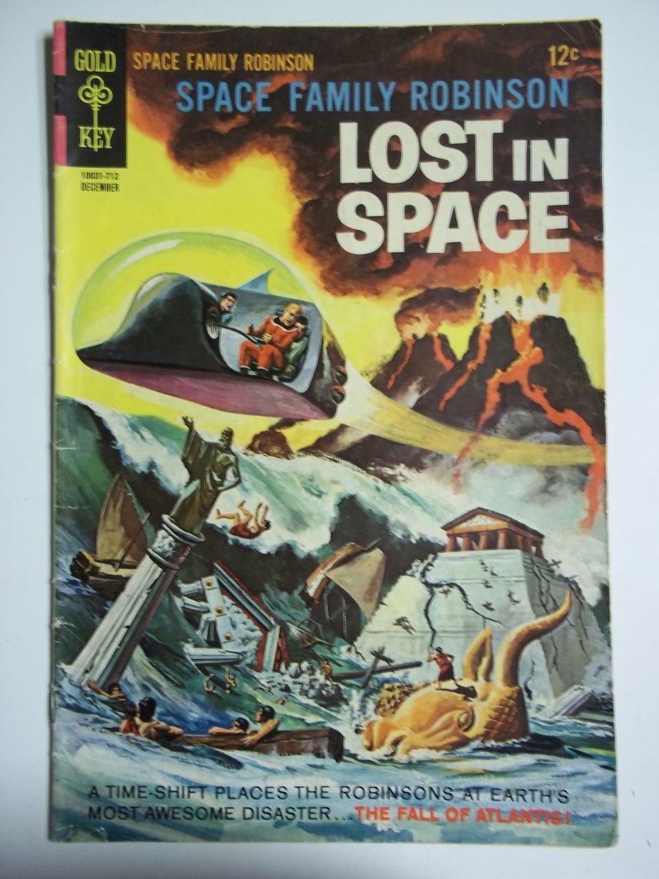 Gold Key Comics Space Family Robinson Lost in Space No. 25, Dec. 1967 Gold Key Comics Space Family Robinson Lost in Space No. 25, Dec. 1967