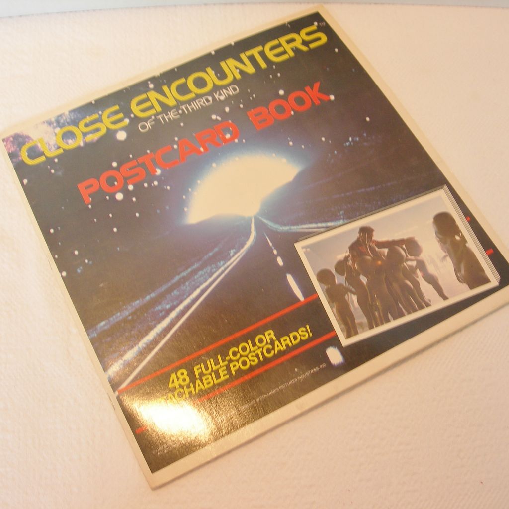 Close Encounters of the Third Kind Detachable Postcards Close Encounters of the Third Kind Detachable Postcards