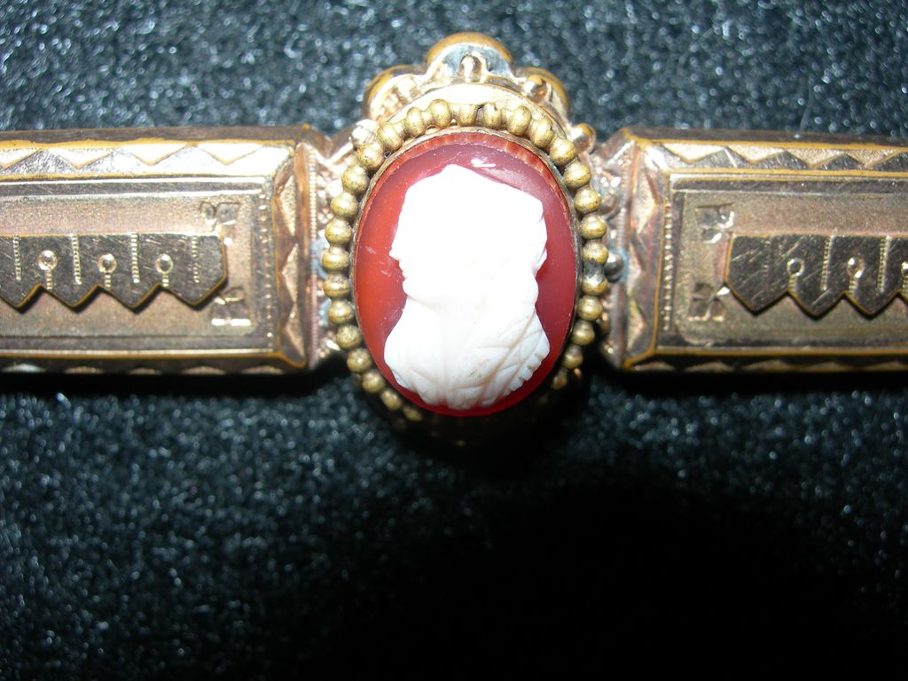 Victorian Cameo Brooch Victorian Cameo Brooch