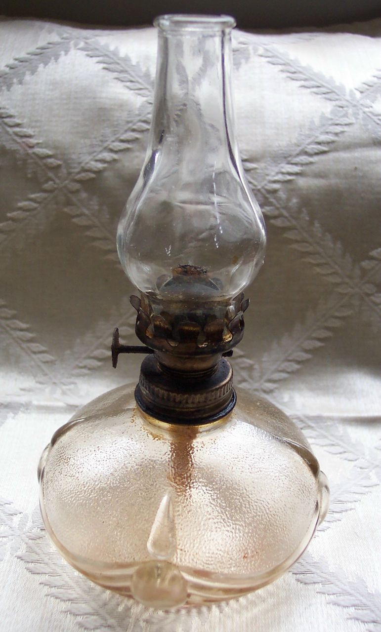 Pressed Glass Miniature Oil (Kerosene) Lamp Pressed Glass Miniature Oil (Kerosene) Lamp