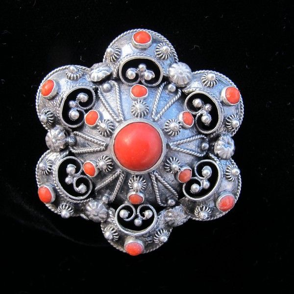 Silver brooch with tomato red Coral cabochons, dated at 1910 Silver brooch with tomato red Coral cabochons, dated at 1910