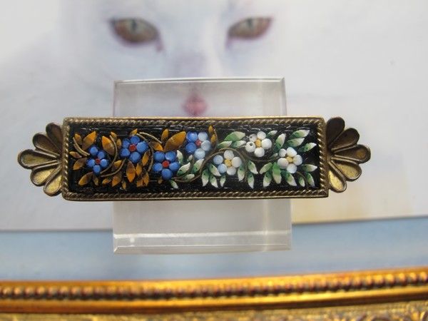 Antique Micro Mosaic brooch depicting blue and yellow flowers, 19th century Antique Micro Mosaic brooch depicting blue and yellow flowers, 19th century
