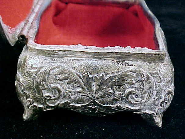 Vintage Silver Plated FILIGREE & REPOUSSE ROSE Footed Jewelry Box Jewel Casket Vintage Silver Plated FILIGREE & REPOUSSE ROSE Footed Jewelry Box Jewel Casket