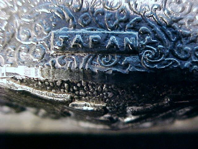 Vintage Silver Plated FILIGREE & REPOUSSE ROSE Footed Jewelry Box Jewel Casket Vintage Silver Plated FILIGREE & REPOUSSE ROSE Footed Jewelry Box Jewel Casket