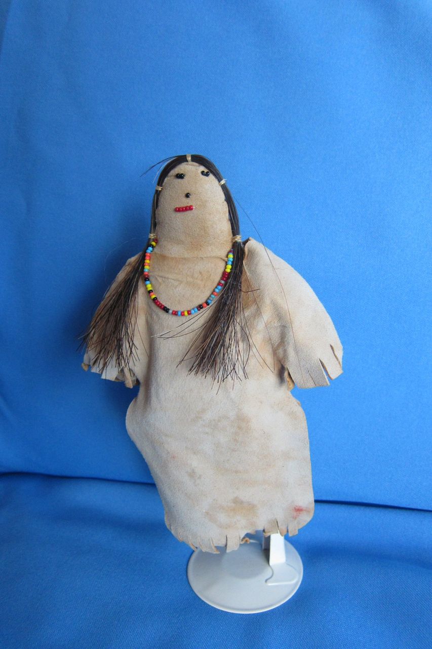 Little beaded native american indian doll Little beaded native american indian doll