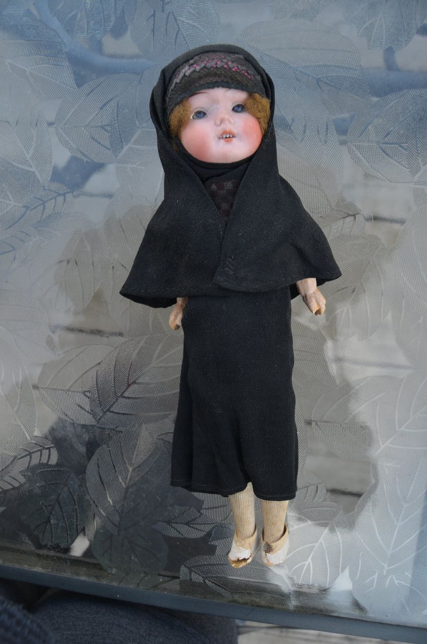 SALE: J Walther & Sohn Egyptian girl SALE: J Walther & Sohn Egyptian girl