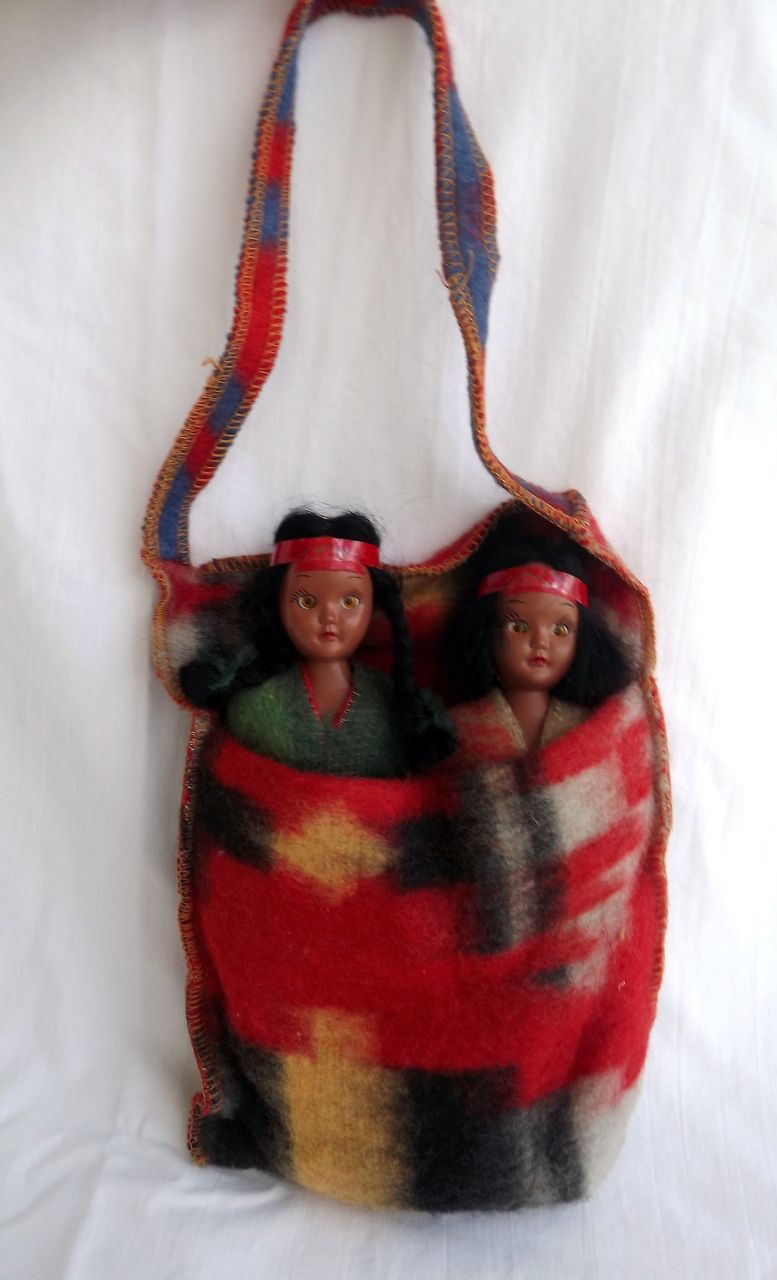 Vintage Pair of Indian Native American Dolls In Blanket Blinking Eyes Vintage Pair of Indian Native American Dolls In Blanket Blinking Eyes