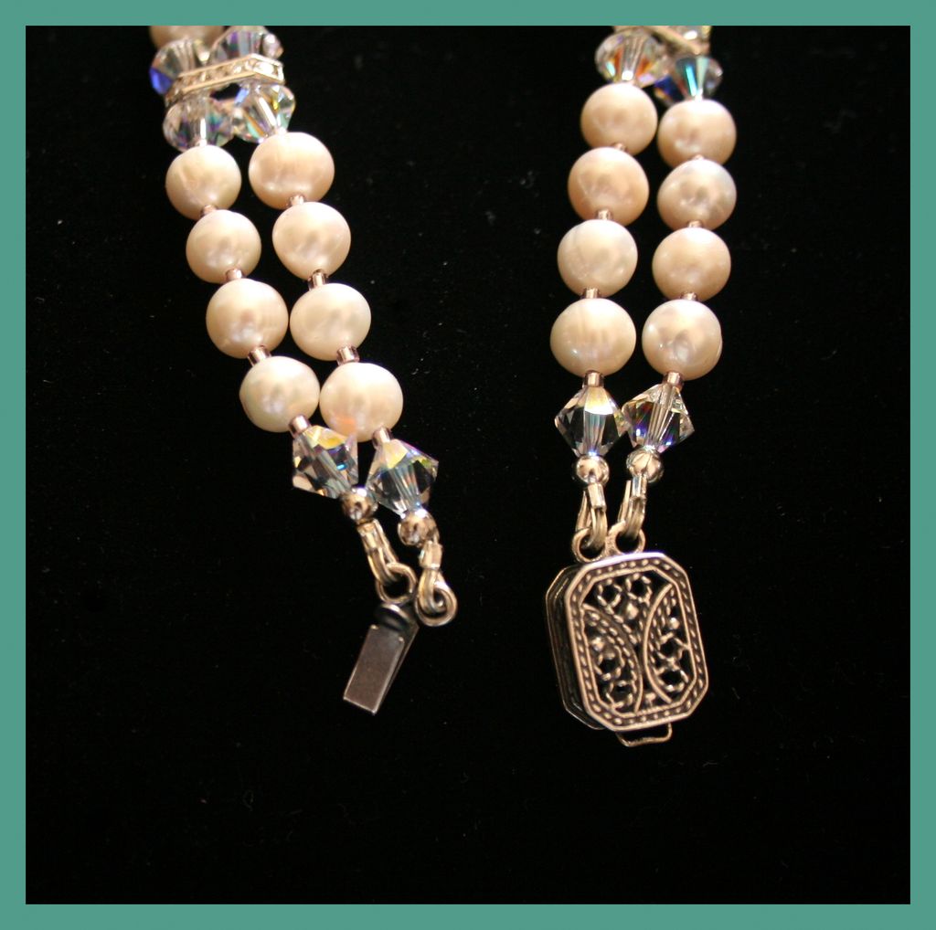 Item ID: ARTISAN-BRACELET-B002 In Shop's Backroom Item ID: ARTISAN-BRACELET-B002 In Shop's Backroom