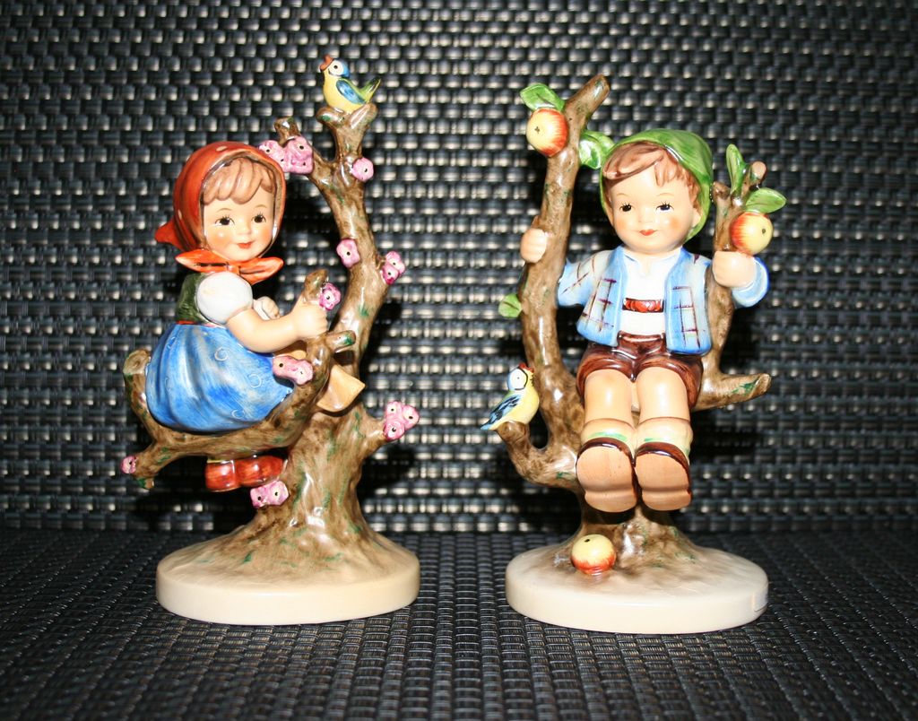 Vintage Hummel Apple Tree Boy & Girl by Goebel Vintage Hummel Apple Tree Boy & Girl by Goebel