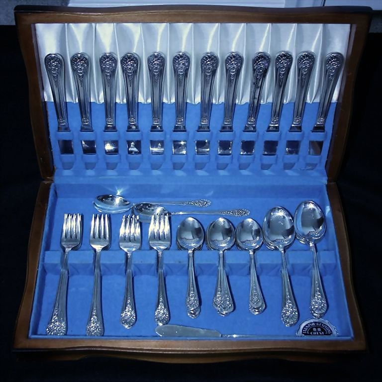 Wm Rogers Silverplate Flatware, 74 Piece Set, "Jubilee" Wm Rogers Silverplate Flatware, 74 Piece Set, "Jubilee"