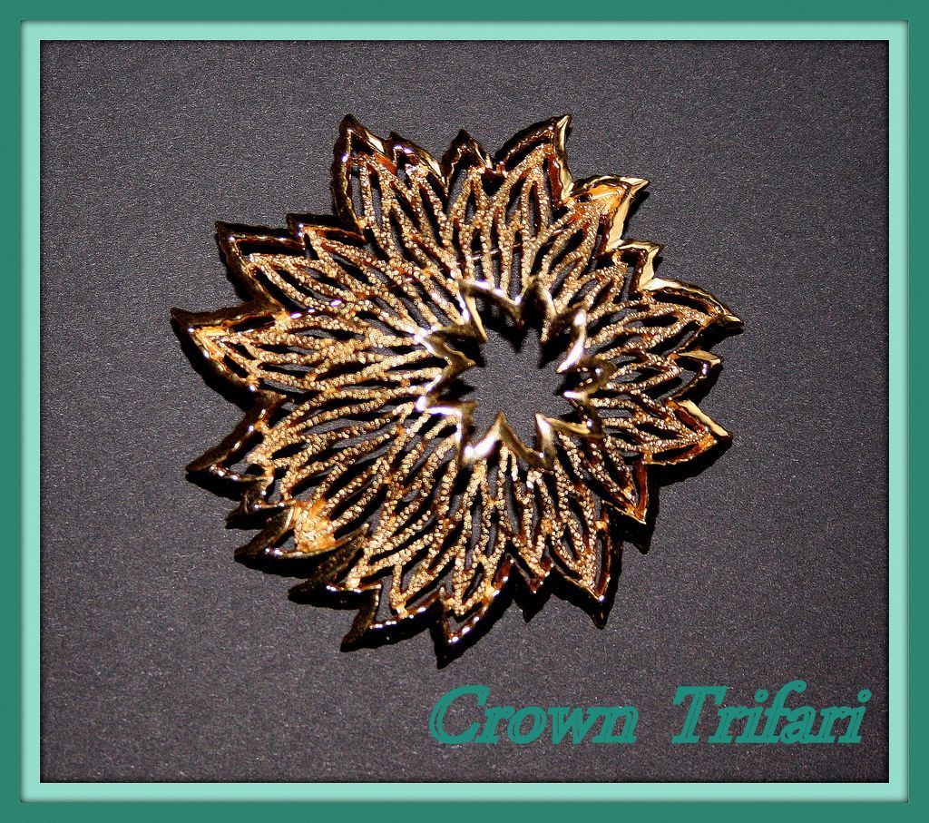 Reduced-Vintage Crown Trifari Goldtone Brooch Reduced-Vintage Crown Trifari Goldtone Brooch