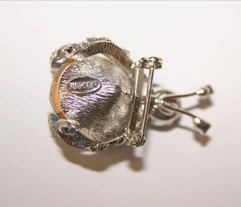 Reduced-Delightful Vintage Warner Bee Brooch Reduced-Delightful Vintage Warner Bee Brooch