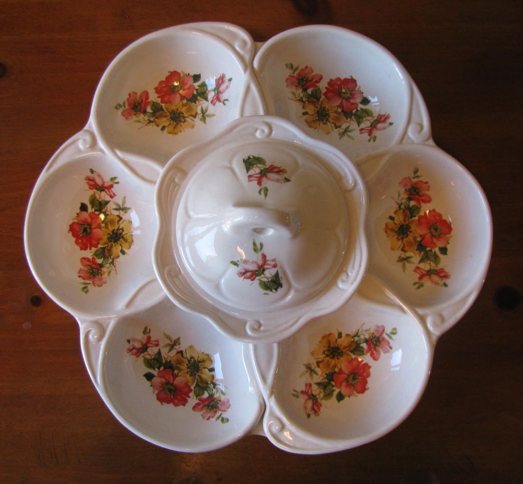 Vintage California Pottery White Floral Lazy Susan from