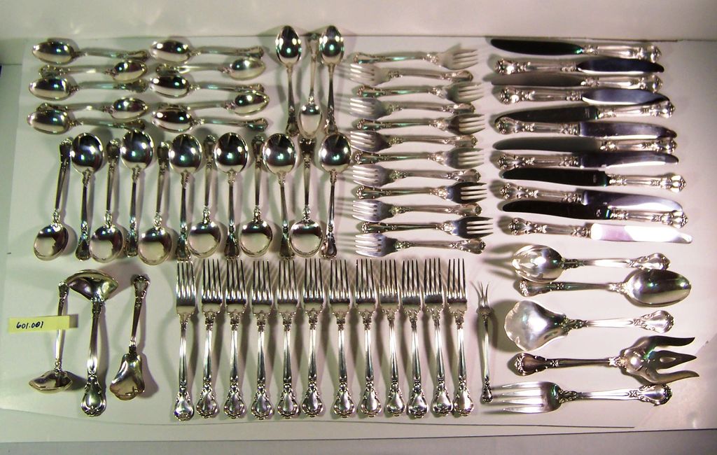 GORHAM | 'Chantilly' Sterling Silver Flatware Set | 70 pieces GORHAM | 'Chantilly' Sterling Silver Flatware Set | 70 pieces