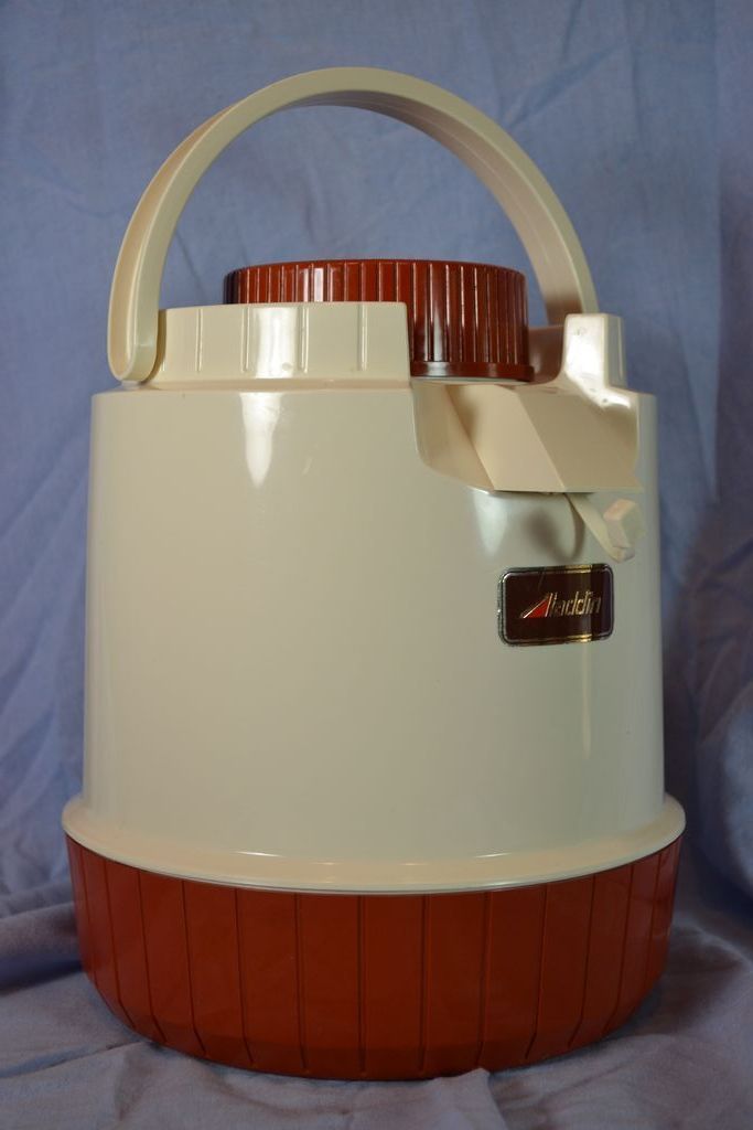 Aladdin Pump-A-Drink Gallon Jug Aladdin Pump-A-Drink Gallon Jug