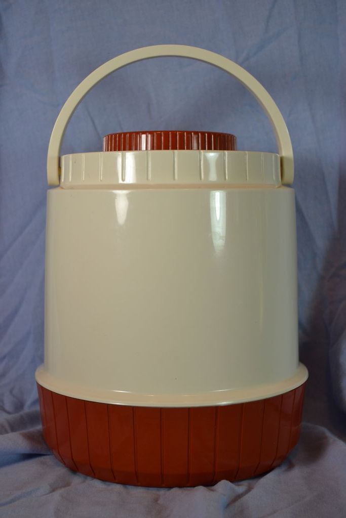 Aladdin Pump-A-Drink Gallon Jug Aladdin Pump-A-Drink Gallon Jug