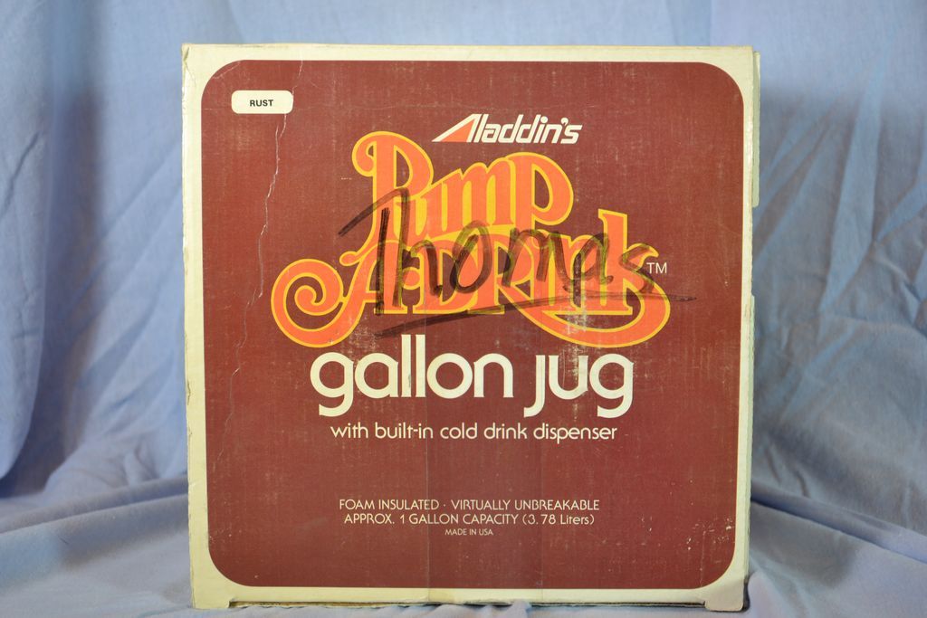 Aladdin Pump-A-Drink Gallon Jug Aladdin Pump-A-Drink Gallon Jug