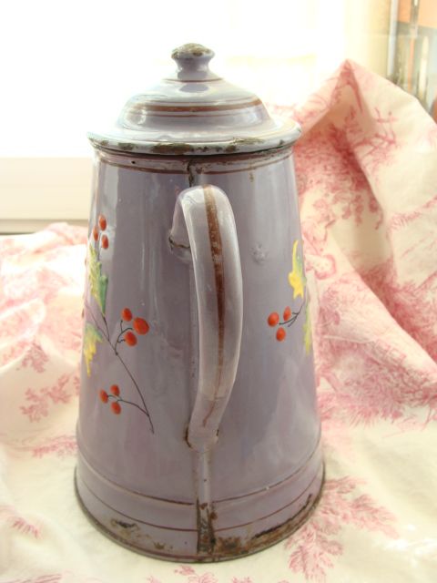 French Vintage Enamelware Coffee Pot, Violet French Vintage Enamelware Coffee Pot, Violet