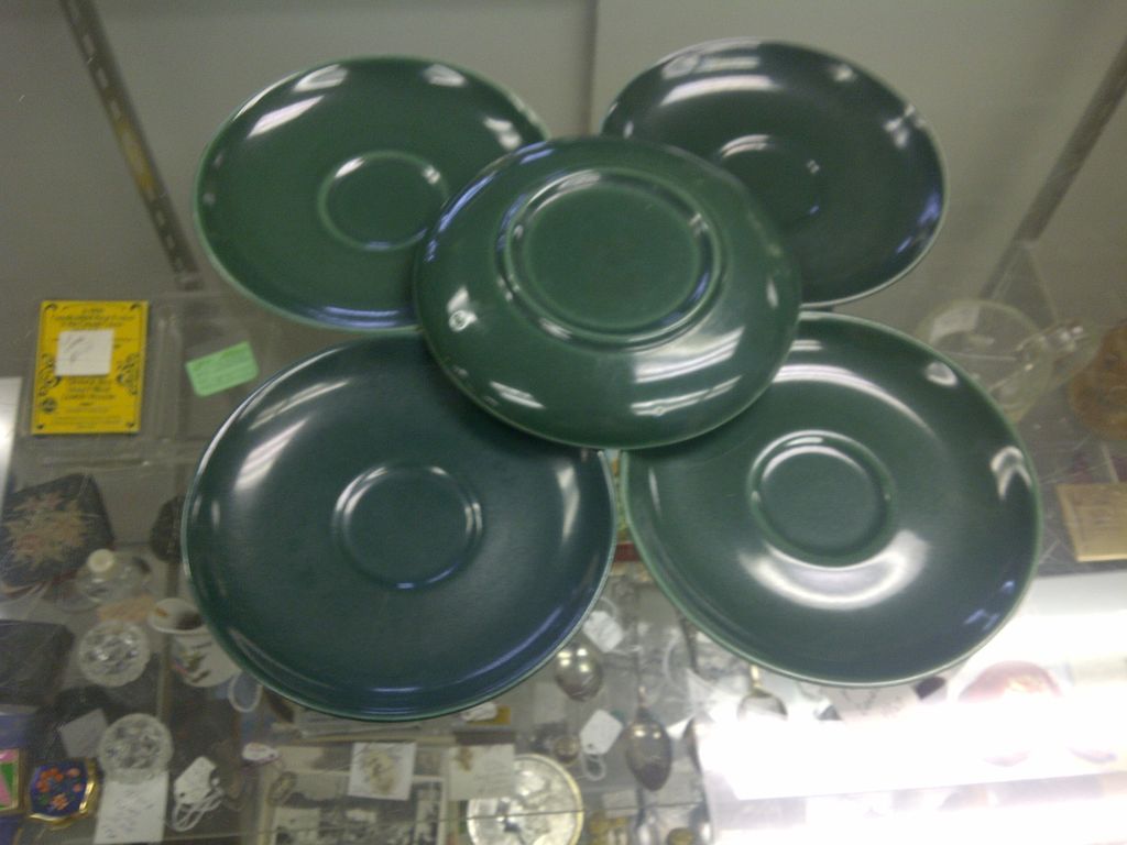 5 vintage Russel Wright Saucers Iroquois Casual hunter green 6 in 5 vintage Russel Wright Saucers Iroquois Casual hunter green 6 in