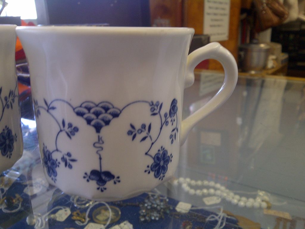 2 English Deco style blue white cups mugs 2 English Deco style blue white cups mugs