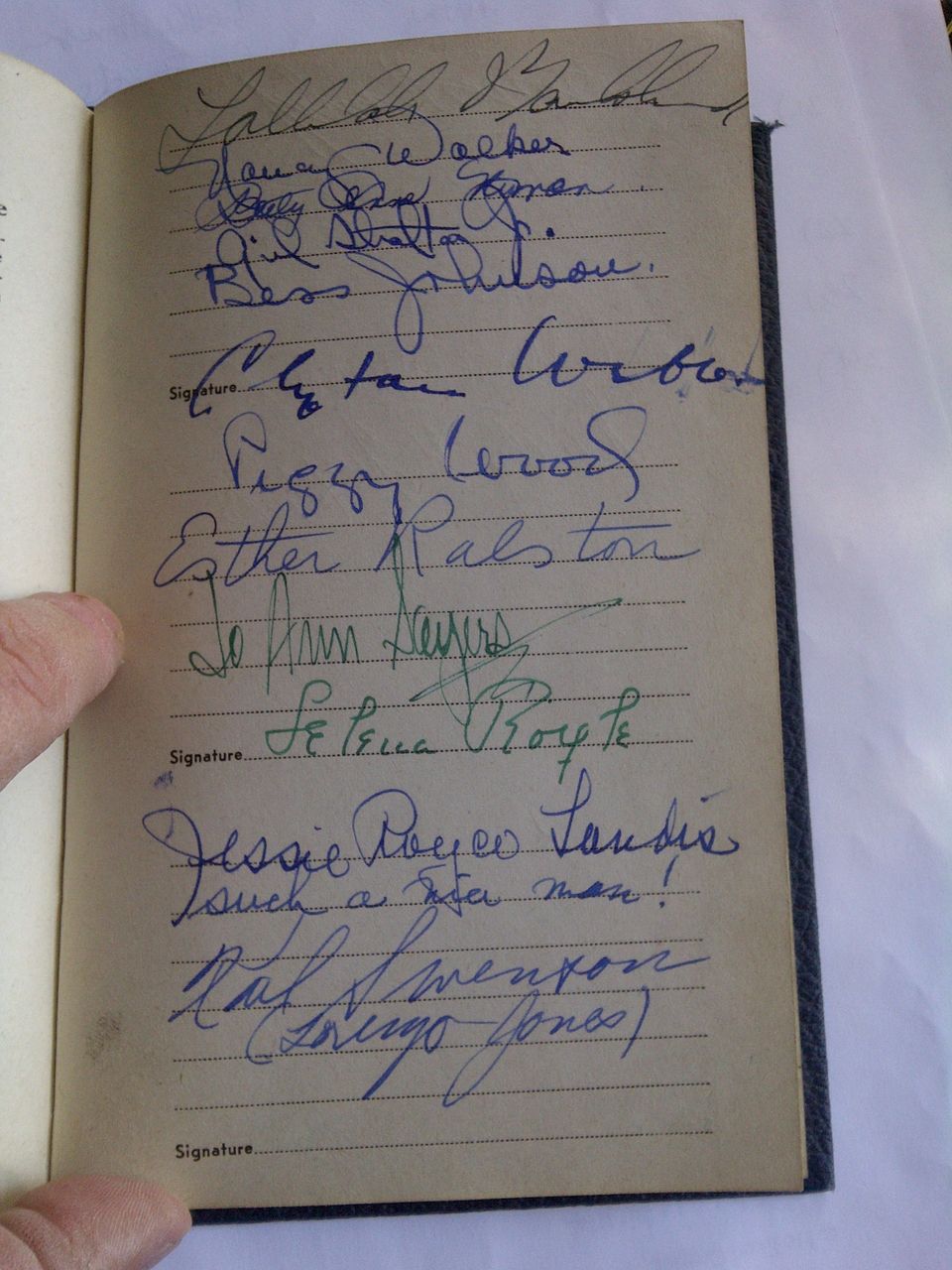 1942 America at War/Theatre wing Bankhead/McGuire/Karloff/Swenson/Selena Royle 24 signatures 1942 America at War/Theatre wing Bankhead/McGuire/Karloff/Swenson/Selena Royle 24 signatures