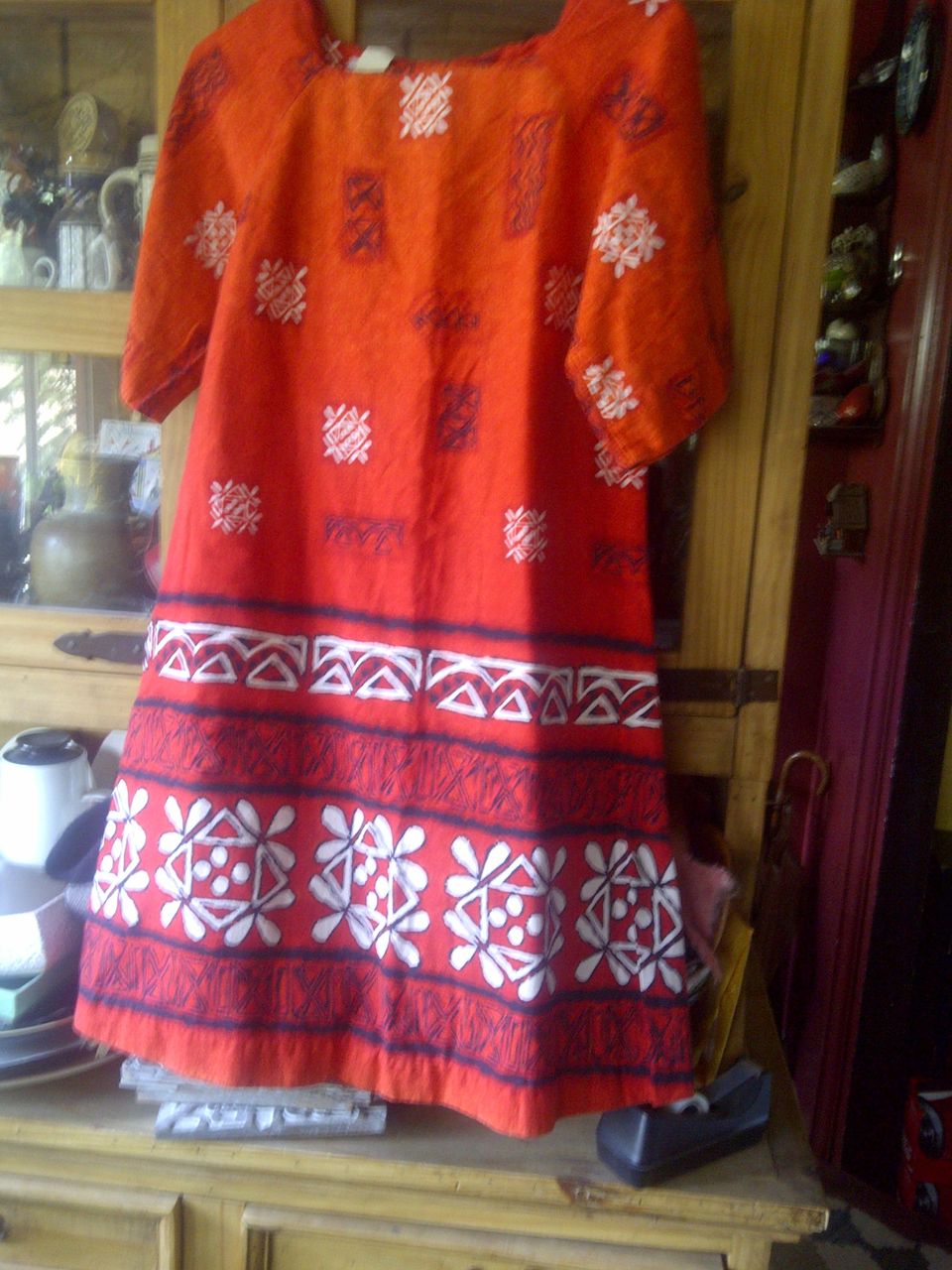 Made in Hawaii Dress with oranges reds and whites Size 12 vintage Made in Hawaii Dress with oranges reds and whites Size 12 vintage