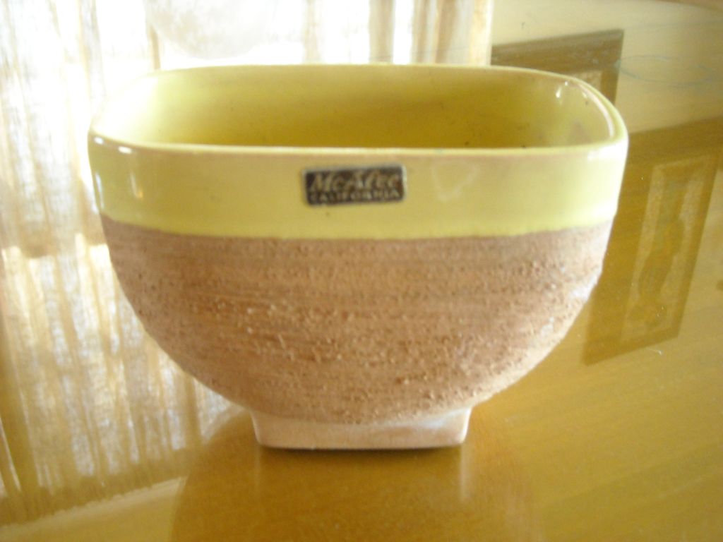 McAfee of San Gabriel Pottery Mid-century pottery vase McAfee of San Gabriel Pottery Mid-century pottery vase