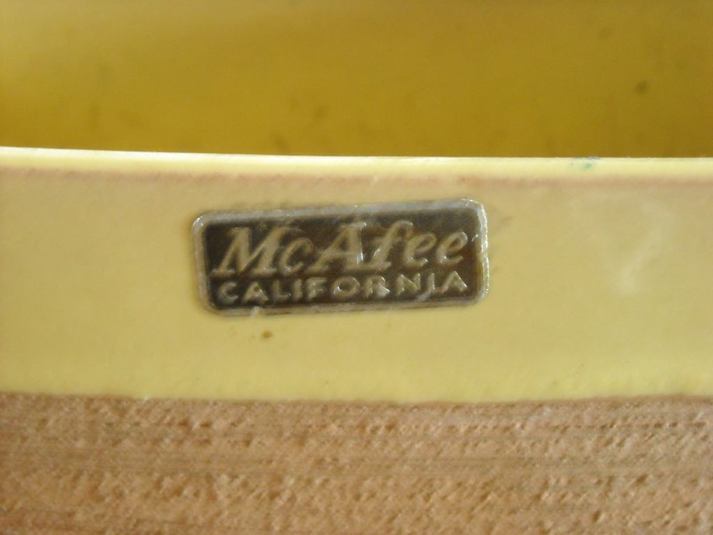 McAfee of San Gabriel Pottery Mid-century pottery vase McAfee of San Gabriel Pottery Mid-century pottery vase