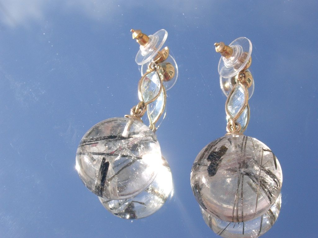 14kt Round Crystal and Ocular Aquamarine Dangle Earrings 14kt Round Crystal and Ocular Aquamarine Dangle Earrings