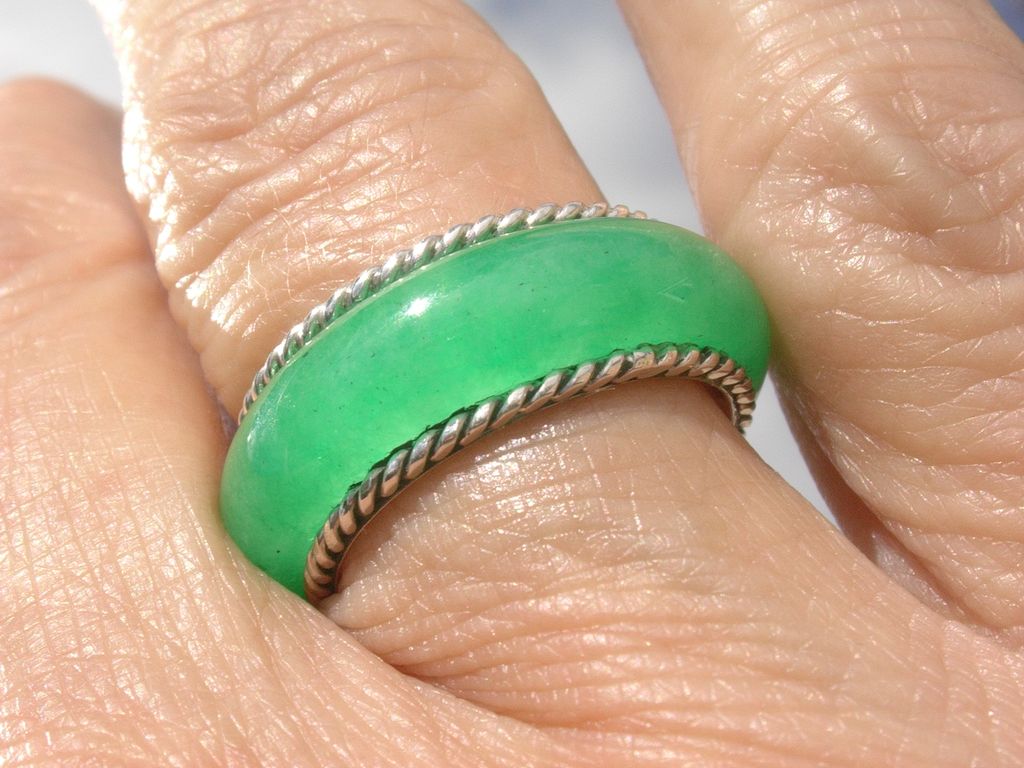 Sterling Bright Green Jade Band Sterling Bright Green Jade Band