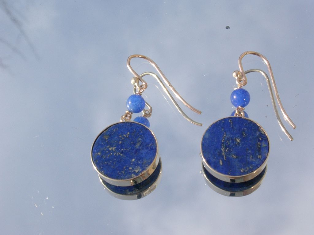 9kt Yellow Gold Lapis Bead and Round Disc Lapis Lazuli Dangle Earrings 9kt Yellow Gold Lapis Bead and Round Disc Lapis Lazuli Dangle Earrings