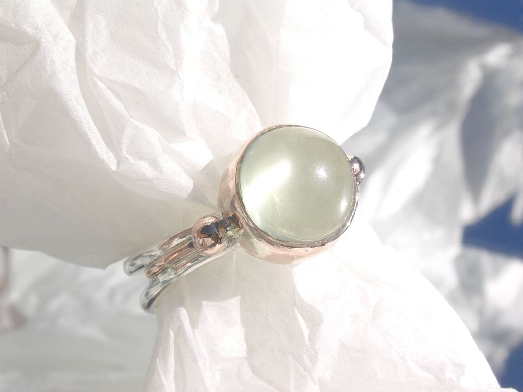 Sterling/9kt Pink Gold Light Grey Spherical Moonstone Ladies Ring Sterling/9kt Pink Gold Light Grey Spherical Moonstone Ladies Ring