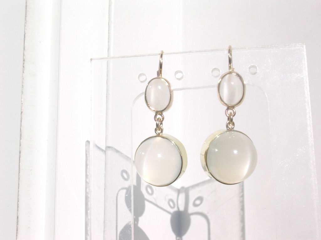 14kt Oval & Round Luminous Grey Dangle Moonstone Earrings 14kt Oval & Round Luminous Grey Dangle Moonstone Earrings