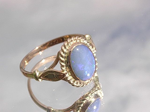 9kt Pink Gold Electrifying Purple/Blue Opal Ladies Ring 9kt Pink Gold Electrifying Purple/Blue Opal Ladies Ring