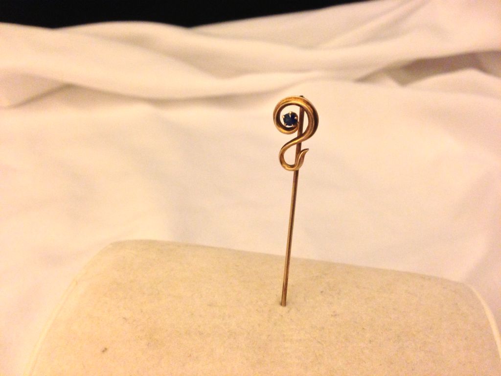 Vintage Art Nouveau 14k Question Mark Stick Pin Vintage Art Nouveau 14k Question Mark Stick Pin