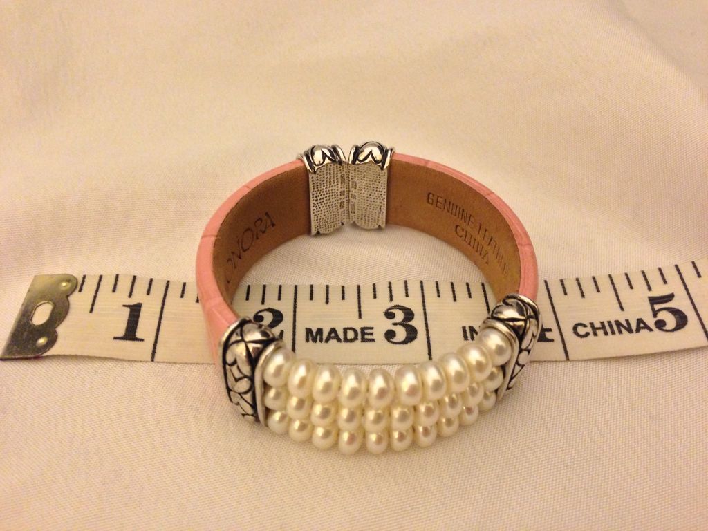Beautiful Honora Sterling Silver & Pink Leather Pearl Cuff Bracelet Beautiful Honora Sterling Silver & Pink Leather Pearl Cuff Bracelet