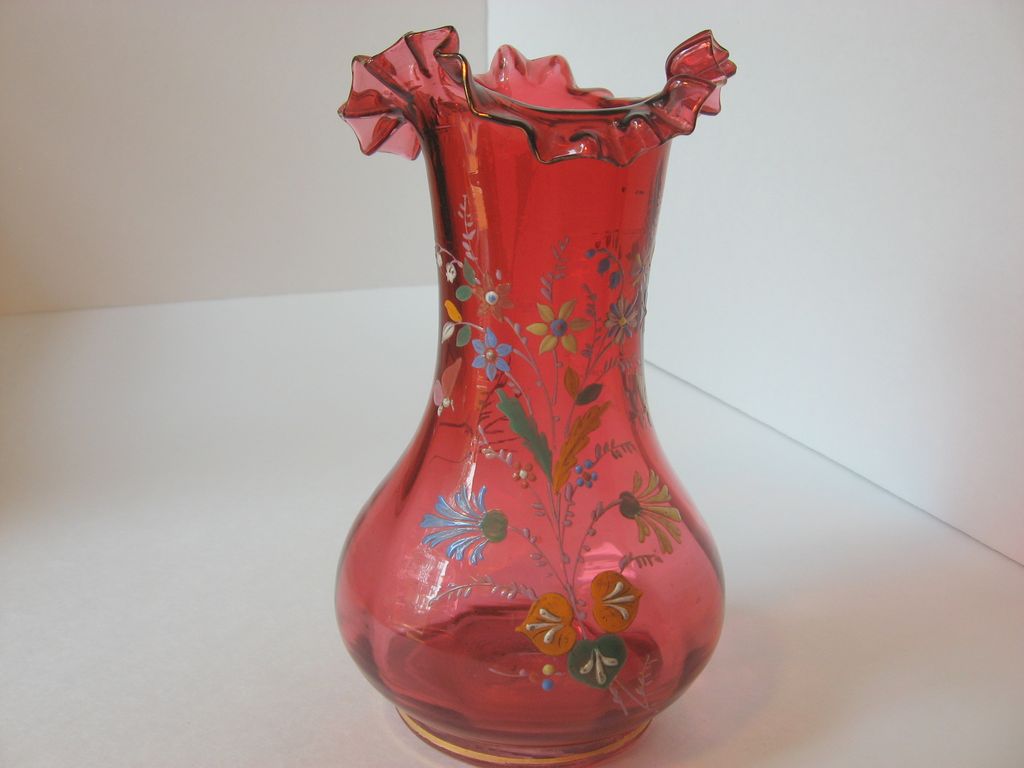 Elegant Hand Blown Hand Painted Cranberry Glass Vase with Ruffled Lip Elegant Hand Blown Hand Painted Cranberry Glass Vase with Ruffled Lip