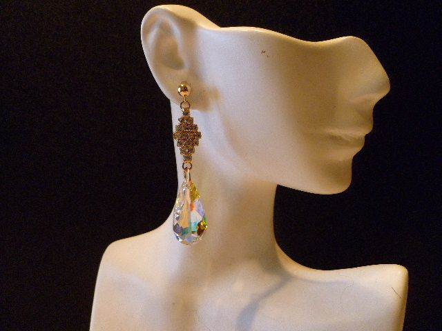 Clear Crystal AB Bridal Style Teardrop Earrings Clear Crystal AB Bridal Style Teardrop Earrings