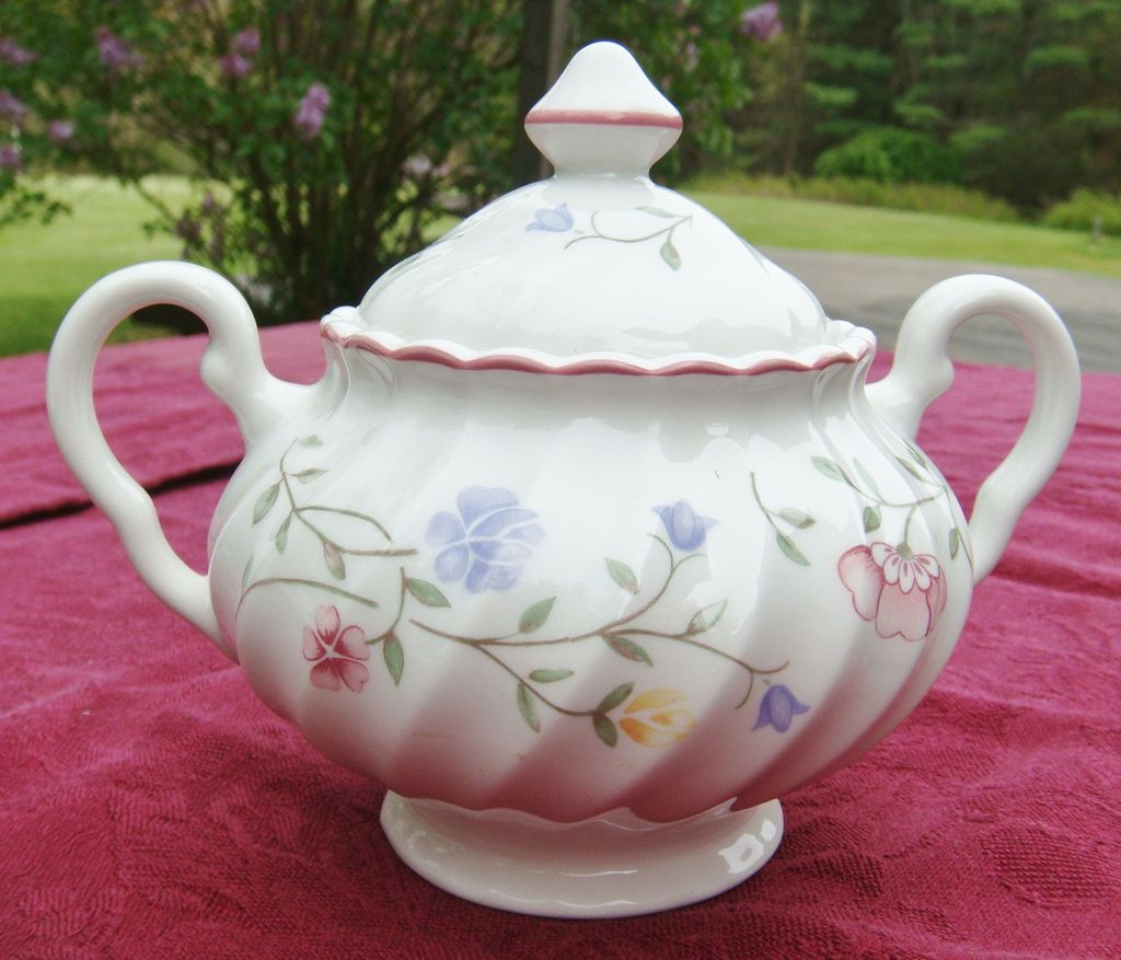 Johnson Brothers' Summer Chintz teapot, creamer & sugar Johnson Brothers' Summer Chintz teapot, creamer & sugar