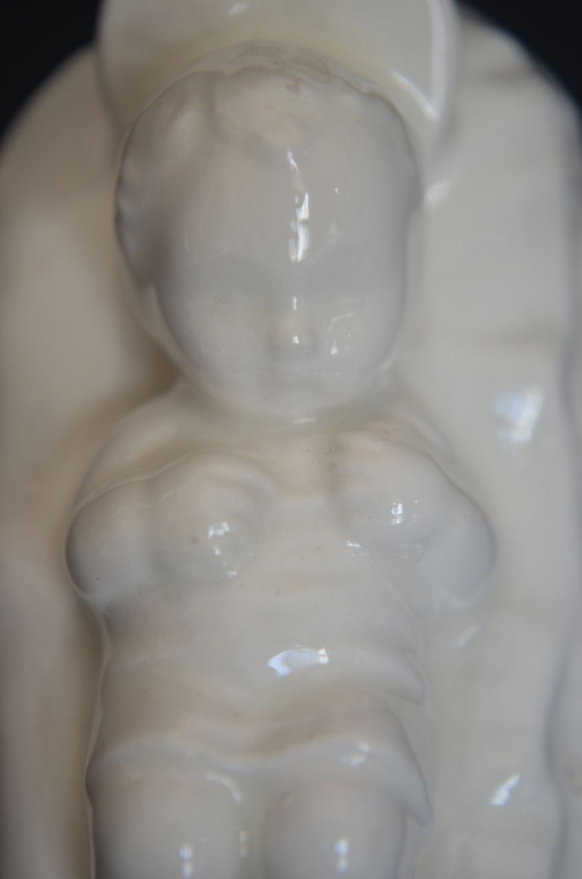 Hummel Infant Jesus Nativity Piece TMK-2 HUM 214A Hummel Infant Jesus Nativity Piece TMK-2 HUM 214A